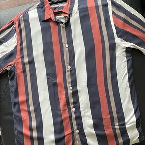 Stripped short sleeve button down